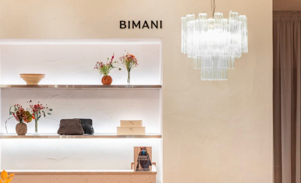 Ranking de las marcas de moda más buscadas en España en septiembre 2025: Bimani, Nude Project y Blue Banana destacan por su notoriedad digital y presencia en buscadores.